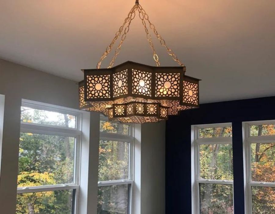 Moroccan vs Modern Chandeliers: Which to Choose?