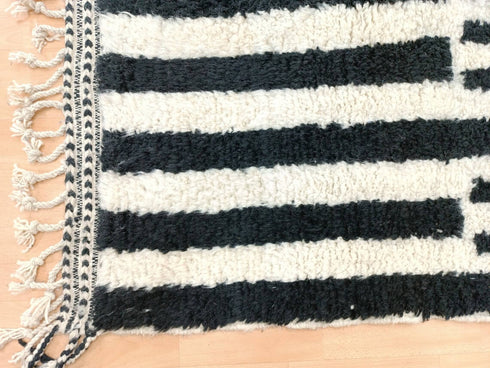 Authentic Moroccan Berber Rug – Black & White Handmade Wool