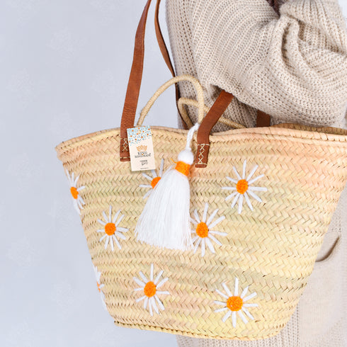 Daisy Straw Basket – Handmade Woven Tote with Leather Handle 🌼