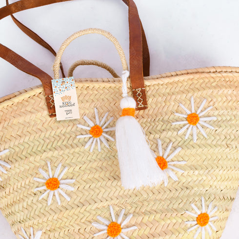 Daisy Straw Basket – Handmade Woven Tote with Leather Handle 🌼