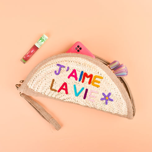 Moon Shape Straw Clutch Bag – Enchanting Bridal & Travel Companion 🌸