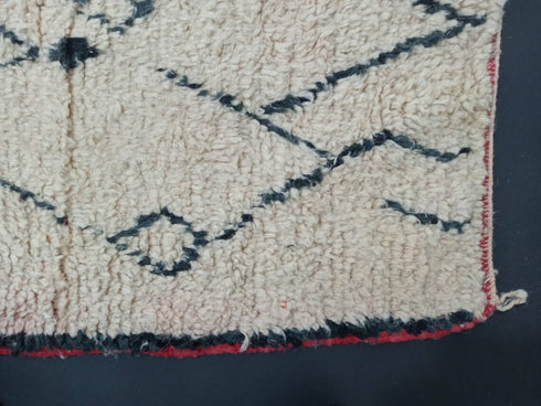 Handmade Creamy Abstract Moroccan Berber Rug for Living Room