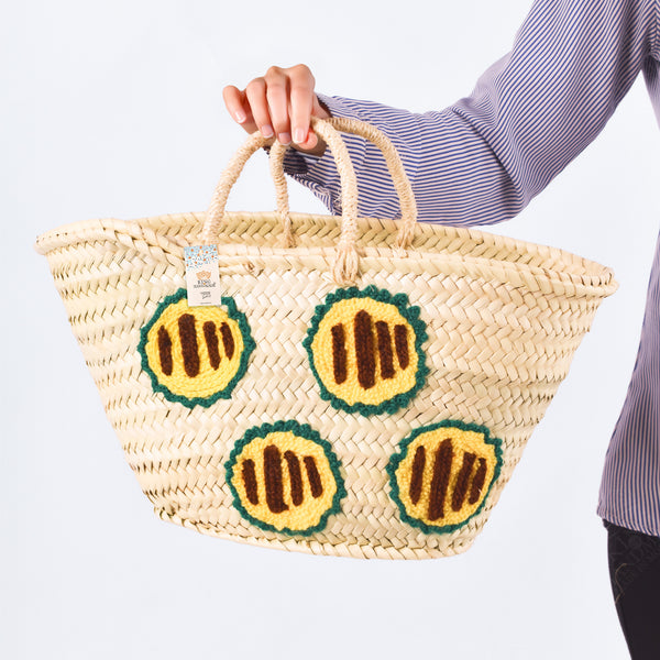 Hot Dogs Sandwiches Basket – Embroidered Straw Tote for Spring Picnics & Party Bars