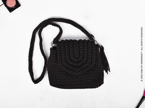Minimalistic Crochet Tote Bag - Fashion, Aesthetic and Practical