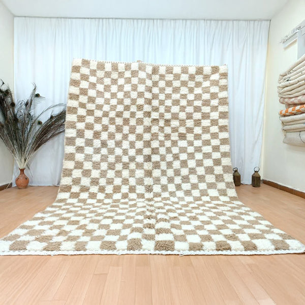 Beni Ourain Rug – Beige & White Checkered Wool Rug