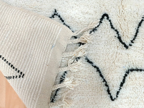 White Wool Moroccan Berber Rug - Handmade & Customizable