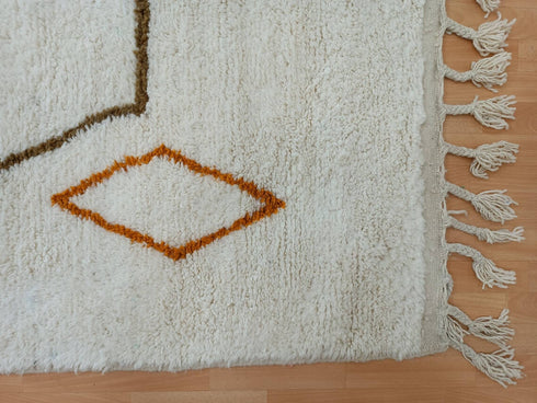 White Wool Moroccan Berber Rug - Handmade & Customizable