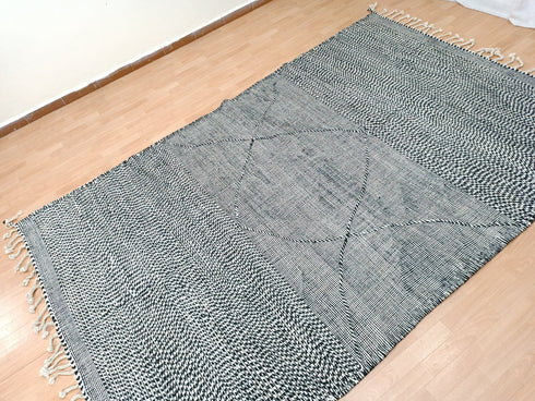White & Black Moroccan Wool Rug – Handwoven Beni Ouarain Rug