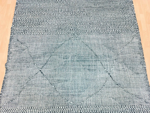 White & Black Moroccan Wool Rug – Handwoven Beni Ouarain Rug