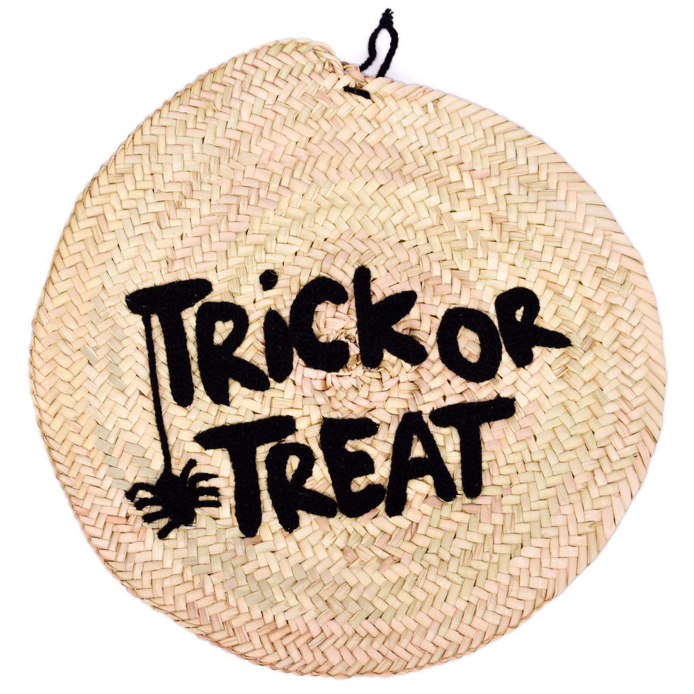 Trick or Treat Halloween Straw Wall Hanging