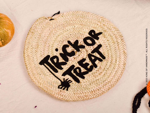 Trick Or Treat! Halloween wall decoration