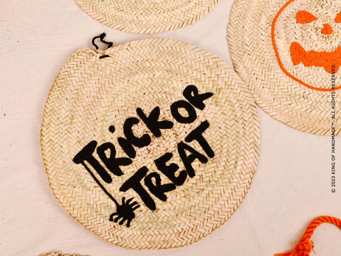 Trick Or Treat! Halloween wall decoration