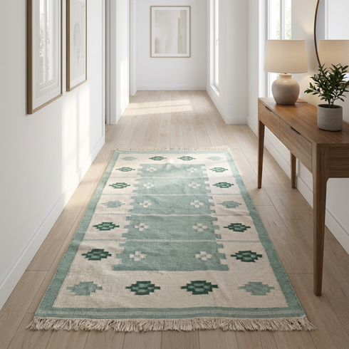 Handmade Moroccan Kilim Rug – Geometric Flatweave Wool Rug for Boho Interiors