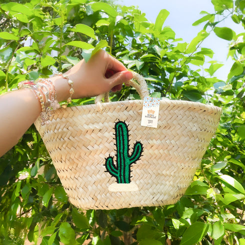 Chic Cactus Embroidered Straw Basket Bag – Summer Vacation Vibes!
