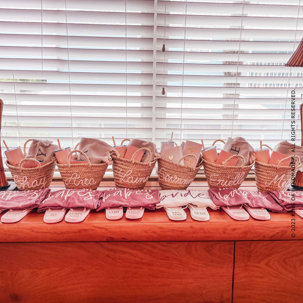 Chic Personalized Straw Bags: Elevate Special Moments!