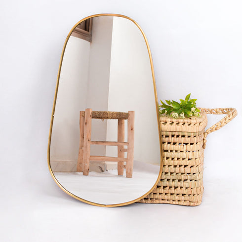 Gilded Asymmetry: Gold-Framed Mirror for Irregular Room Decor (MR 1008)