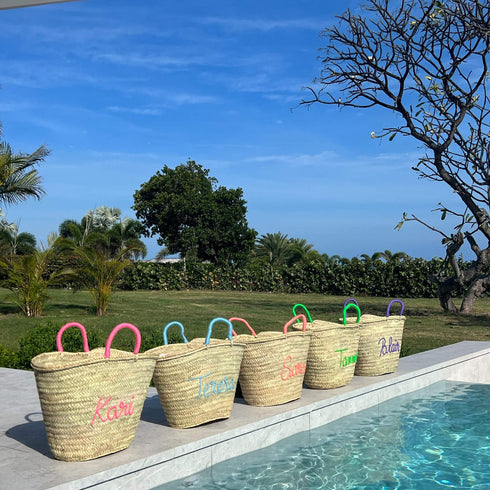 Chic Personalized Straw Bags: Elevate Special Moments!