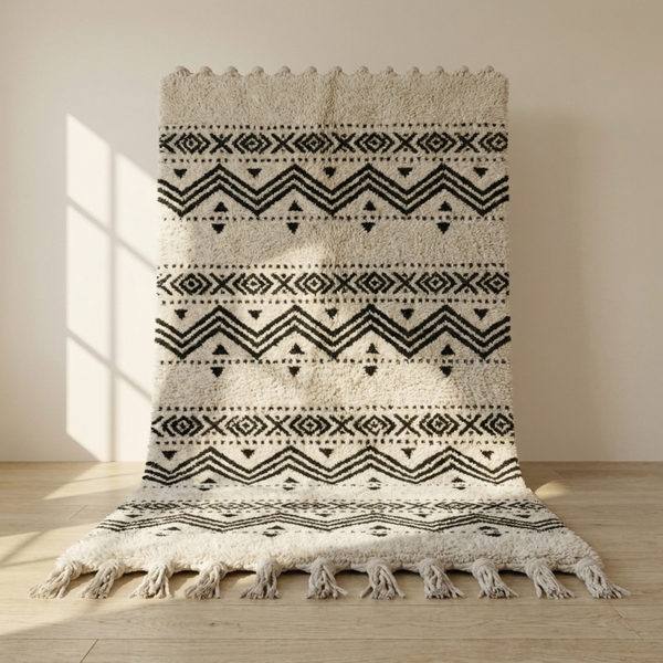 Moroccan Kilim Rug – Black & Ivory Flatweave Diamond Wool Area Rug