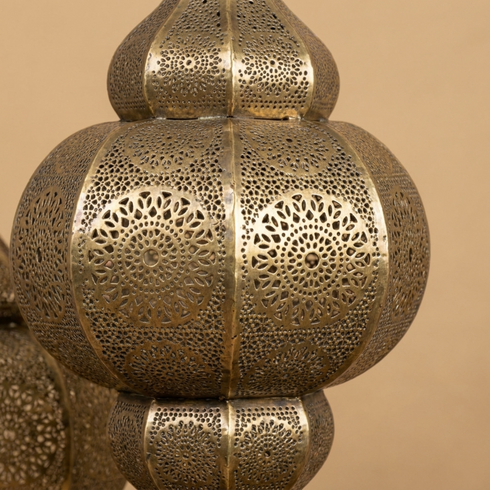 Authentic Handmade Moroccan Lamp – Oxidized Brass Teardrop Pendant with Warm Bedroom Mood Lighting Design