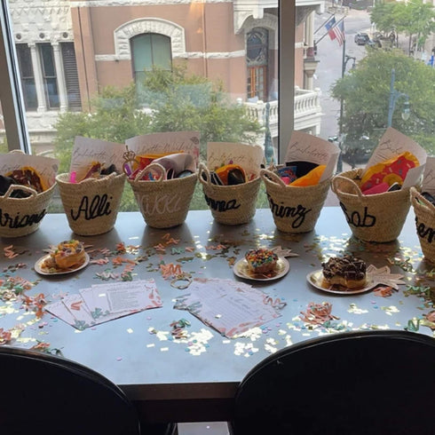 Chic Personalized Straw Bags: Elevate Special Moments!