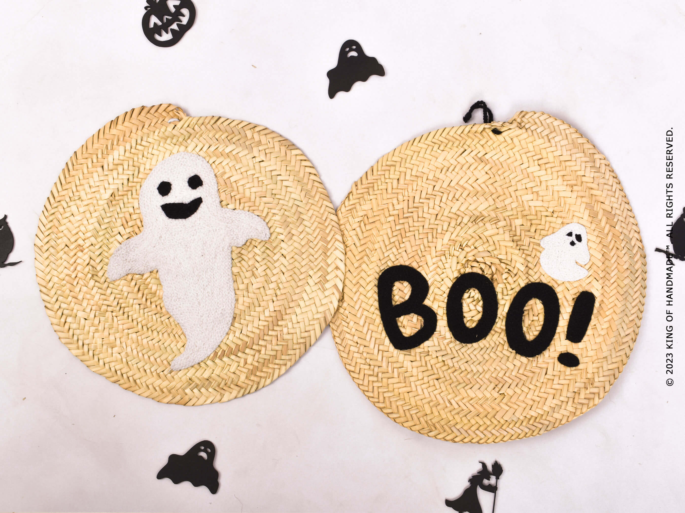 BOO! Halloween wall decoration